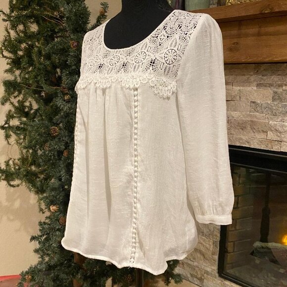 FIG & FLOWER Peasant Top Blouse Shirt BOHO White Crochet Line 3/4 Sleeve Sz PM - Picture 4 of 9